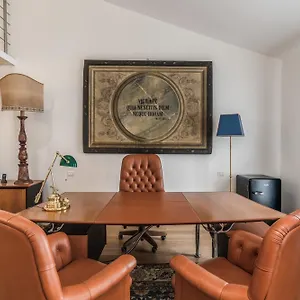 https://amazing-rooms-piazza-venezia.it-romehotels.com